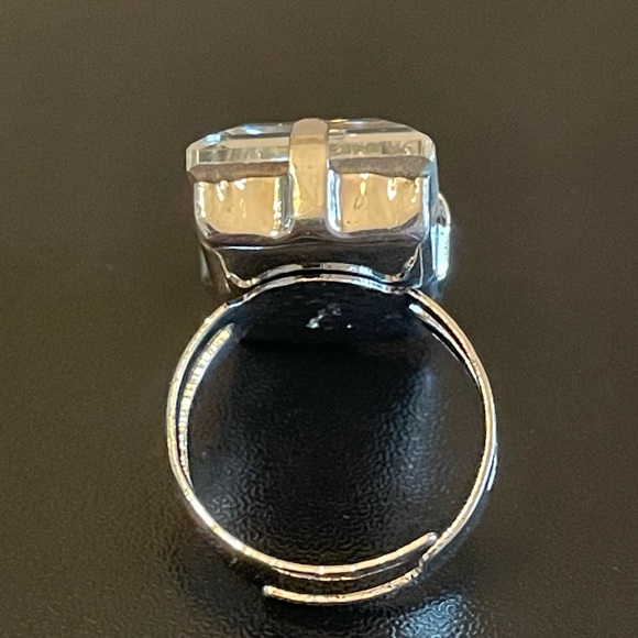 Adjustable clear crystal silver plated ring - Picture 4 of 8